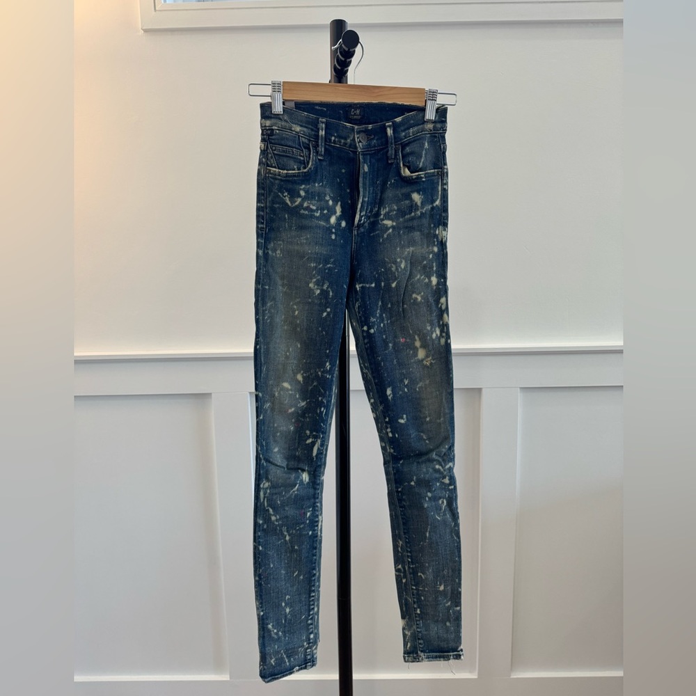 Citizen of Hummanity Bleach/Paint splattered Rocket highrise, size 24.